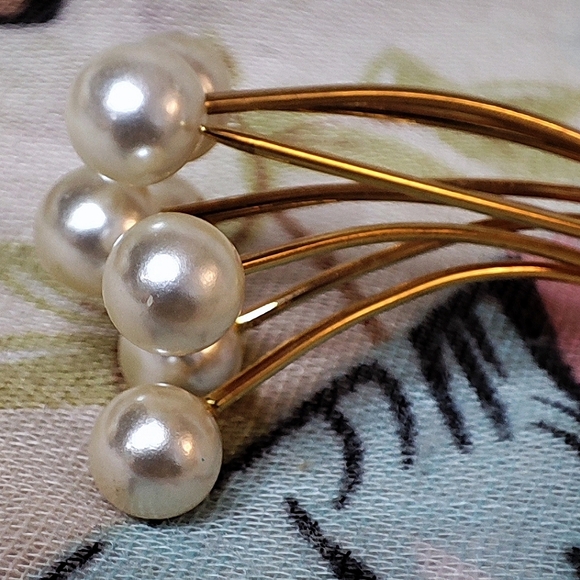 NAPIER Gold Tone Vintage 7 Sprig Flower Stem Bouquet Brooch Pin Faux Pearls EUC - Picture 10 of 16